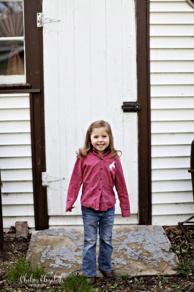 Central_MN_Outdoor_Children's_Portraits_By_Wedding_Photographer_Chelsie_Elizabeth_Photography