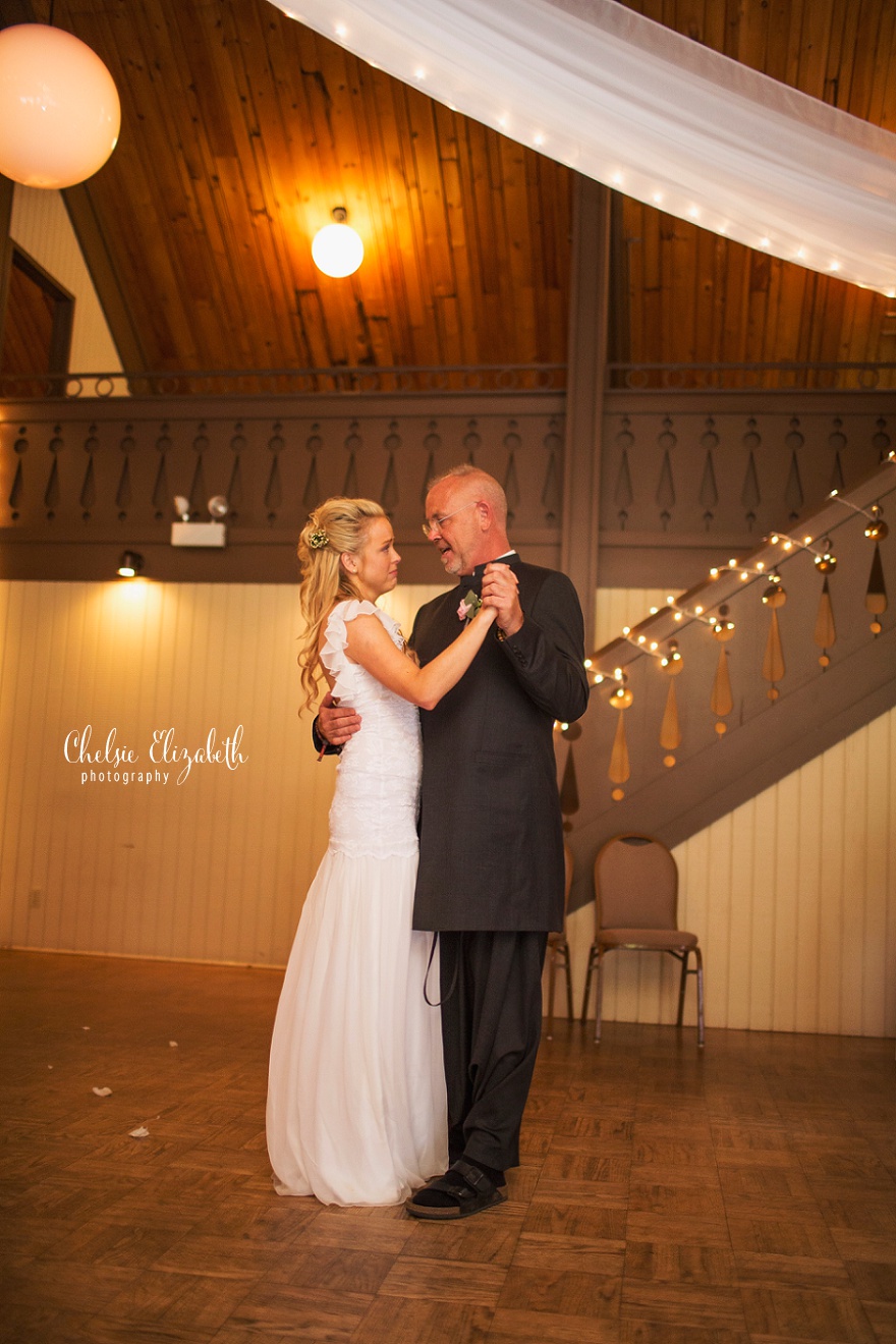 Lusten-Resort_Wedding_photographer_Chelsie_Elizabeth_Photography_Nisswa_Minnesota_0070