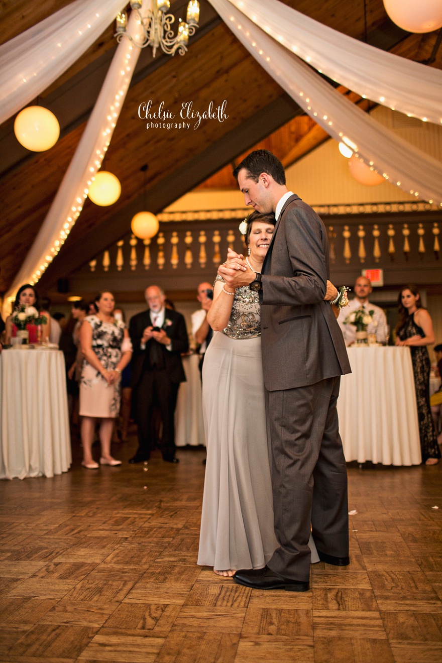 Lusten-Resort_Wedding_photographer_Chelsie_Elizabeth_Photography_Nisswa_Minnesota_0072