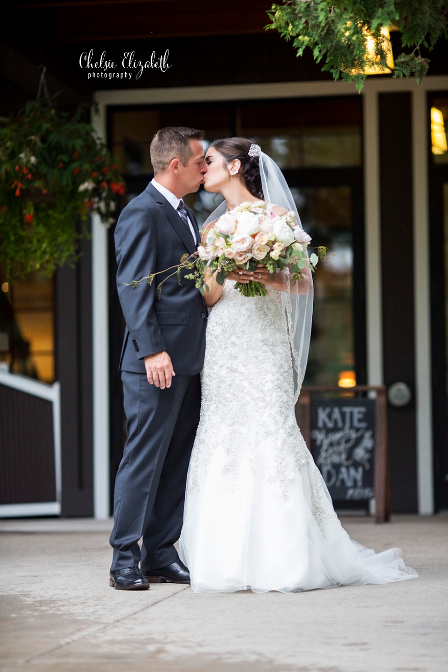 Grand_View_Lodge_Nisswa_MN_Wedding_Photographer_Chelsie_Elizabeth_Photography_0018